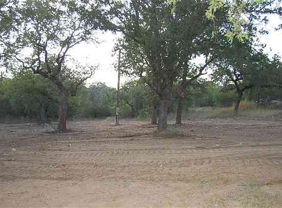 2nd image of 654 Horseshoe Dr
