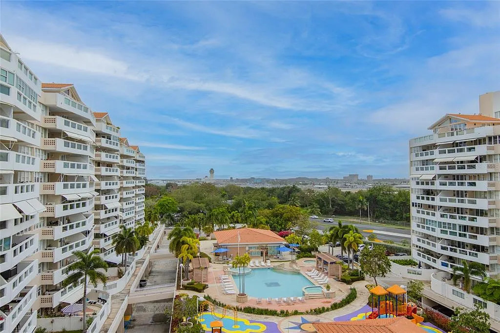 2 bed, 2.5 bath, 1785 sqft, $2,800 — Photo 1