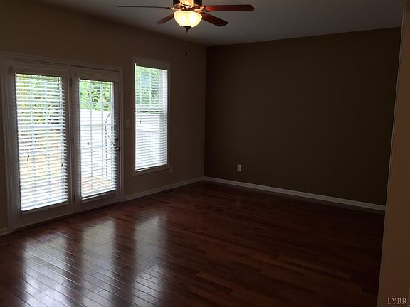 3rd image of 3008 Hill St Unit 100