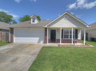35 E Fairlane Ct, Sapulpa, OK 74066