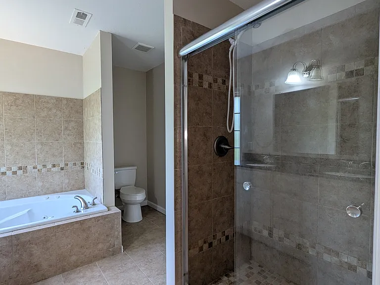 1130 Twin Hill Ln — Photo 18
