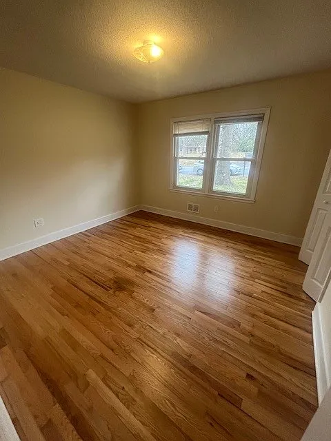 2 bed, 1.5 bath, $1,800 — Photo 3