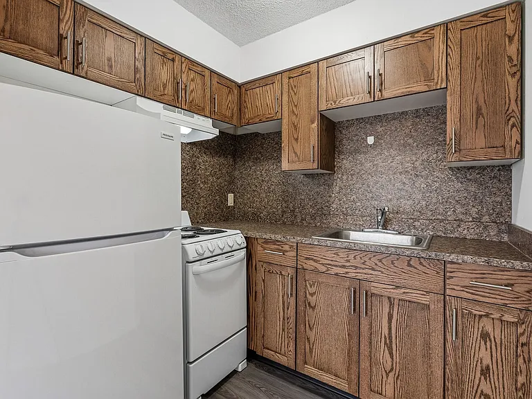Marcy Park Student Housing Co-op — Photo 6