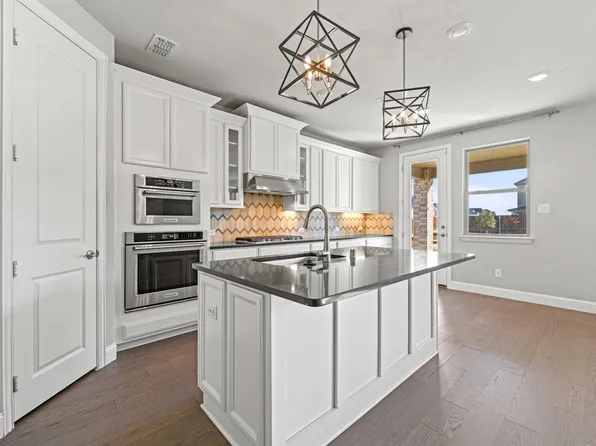 2148 Chapman Ln, Little Elm, TX 75068