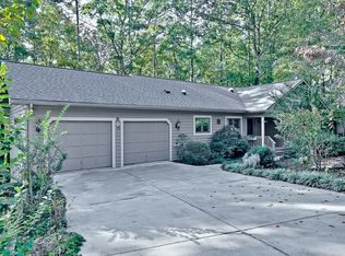 8 Divot Lndg, Salem, SC 29676