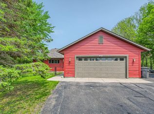 442 Overlook Pass, Hudson, WI 54016