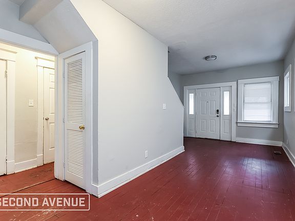 4th image of 4023 Taylor Blvd
