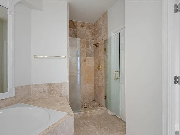 3334 Peachtree Rd NE #1902 — Photo 31