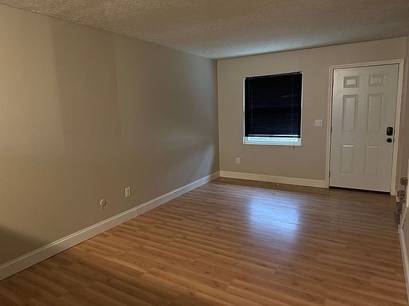 4th image of 3741 Brandon St #3749