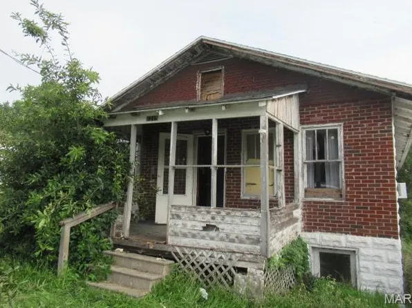 1215 W Randolph St, Vandalia, IL 62471