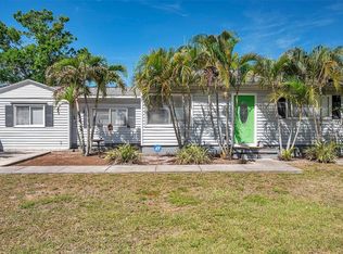 1301 57th St S, Gulfport, FL 33707