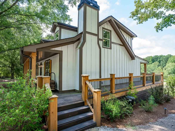 229 E River Bend Dr, Eatonton, GA 31024