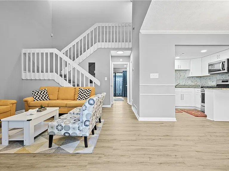 1707 Cotton Patch Ln — Photo 1