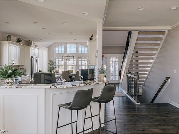 5th image of 3900 Matisse Cir