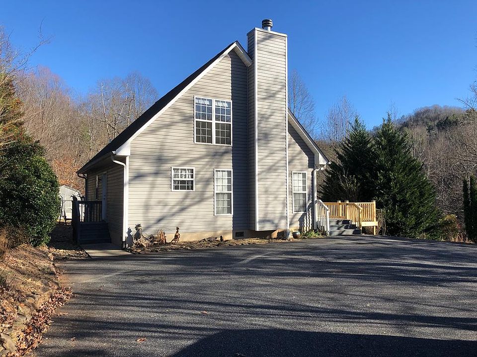 1st image of 30 Midway Dr