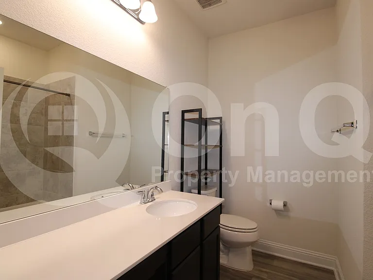 4112 Wood River Trl — Photo 12