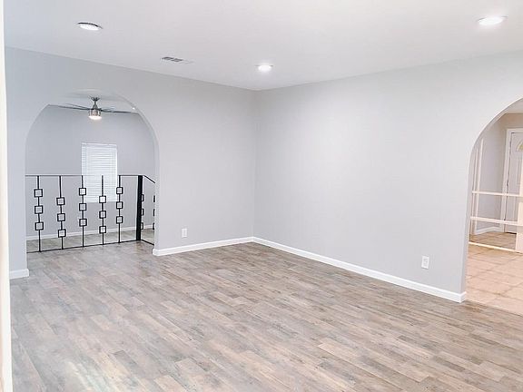 5th image of 7407 Piedmont Dr
