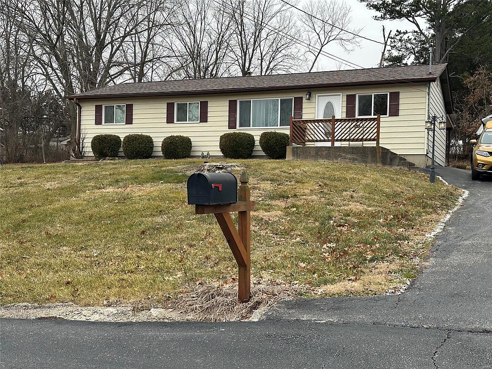 2nd image of 6052 Circle Dr