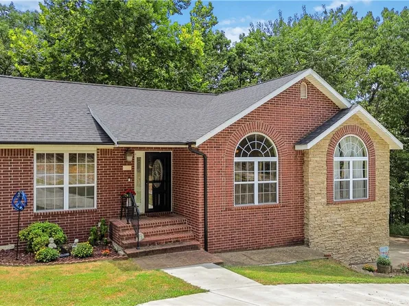 22549 E War Eagle Rd, Springdale, AR 72764