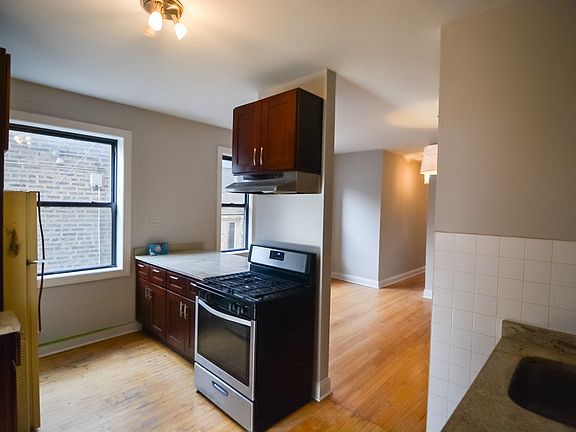 3rd image of 2023 W Thomas St #E04p