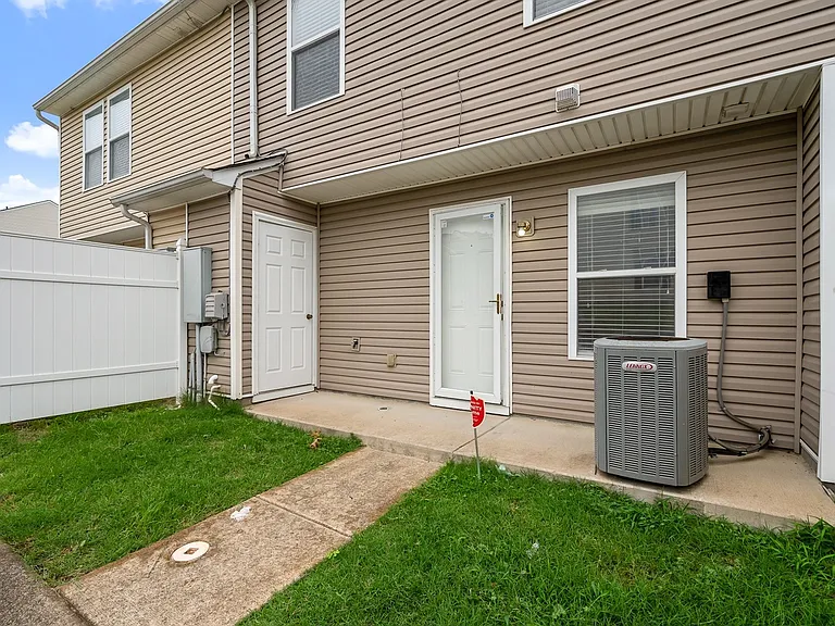 5518 Cedar Ash Xing #5518 — Photo 3