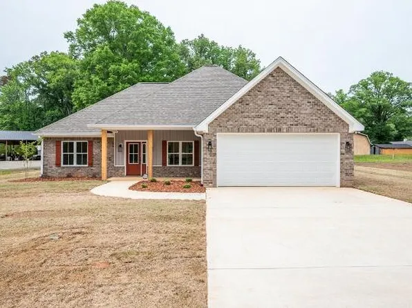 305 Troy Ln, Starkville, MS 39759