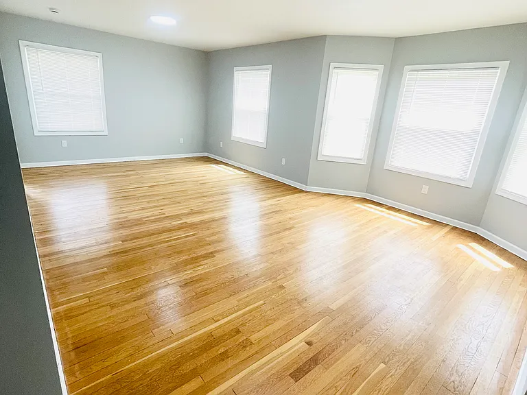 329 Burlington Ave #1 — Photo 19