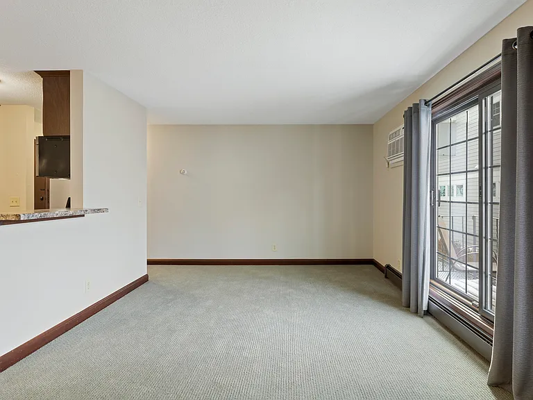 Morse Manor — Photo 14