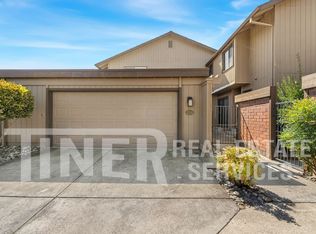8708 Bluff Ln, Fair Oaks, CA 95628