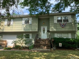 19 Linden Ave, Edison, NJ 08817