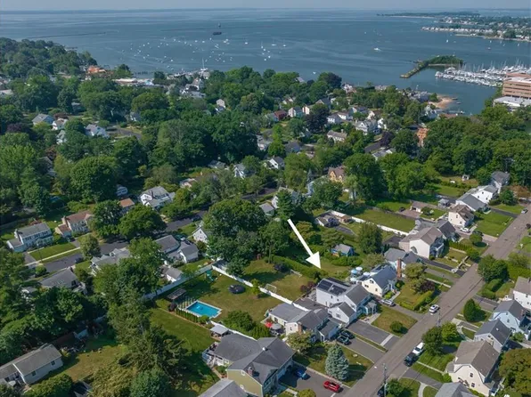 28 Mitchell Street, Stamford, CT 06902