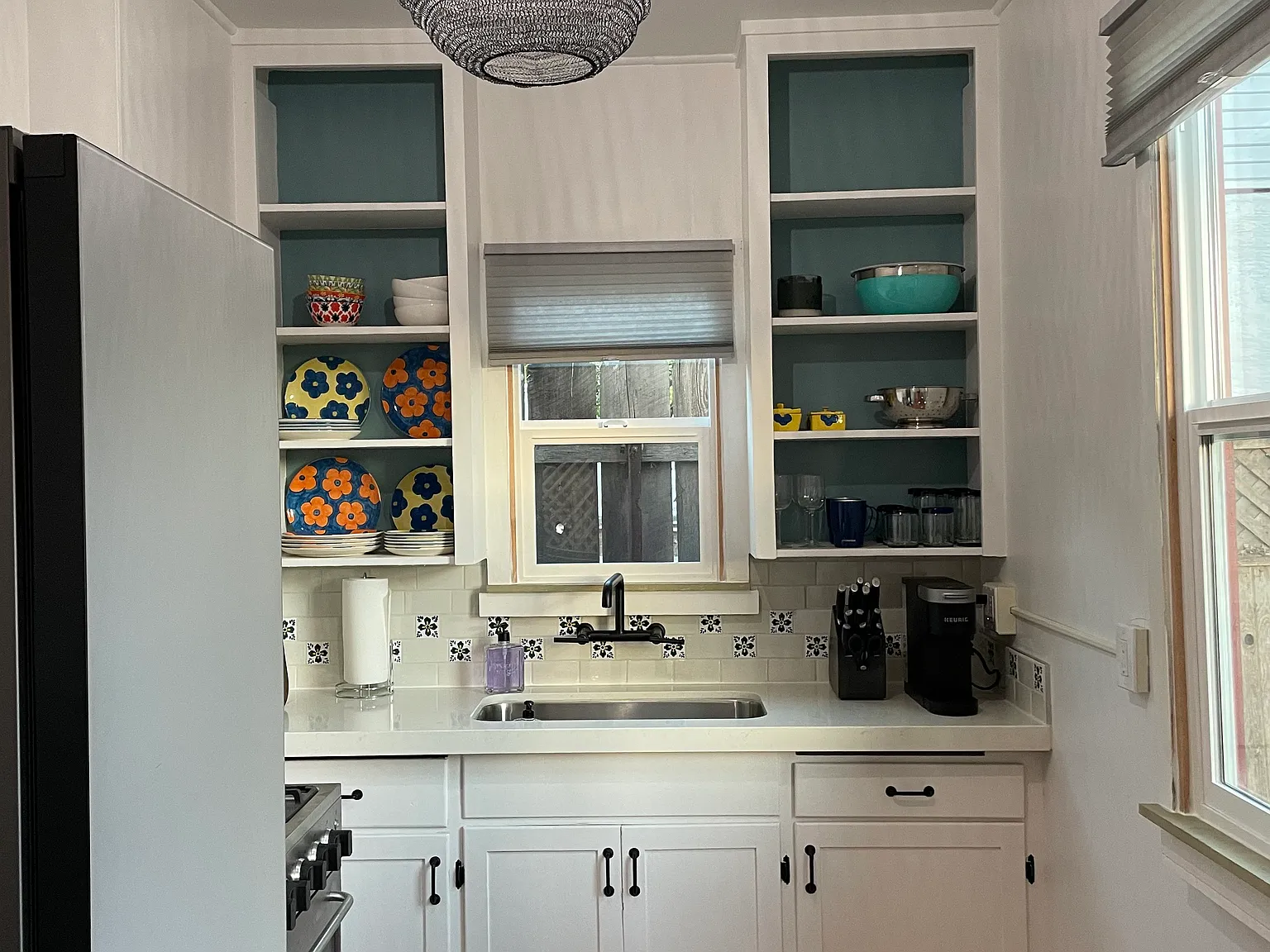 Studio, 300 sqft, $2,600 — Photo 2