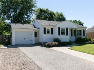 8037 Kingston Dr, Portage, MI 49002