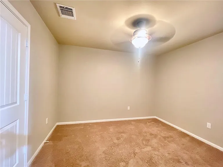 115 Leona River Trl — Photo 13