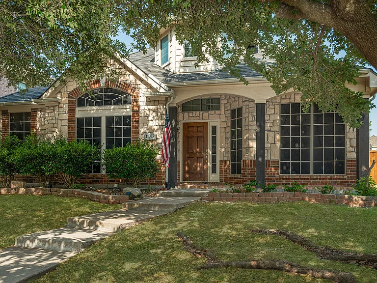 11085 Prescott Dr — Photo 1