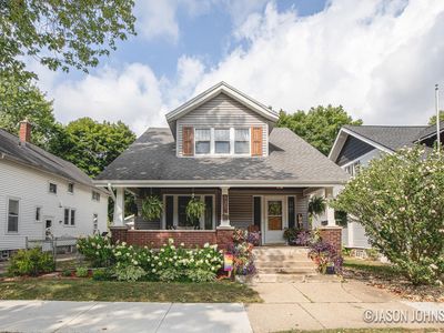935 Pine Ave NW, Grand Rapids, MI, 49504