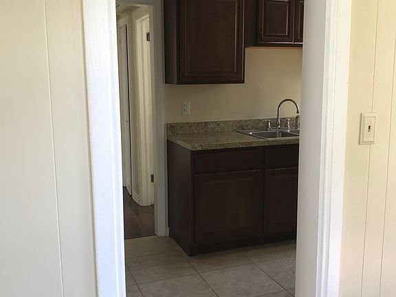 4th image of 5045 Sunderland Rd