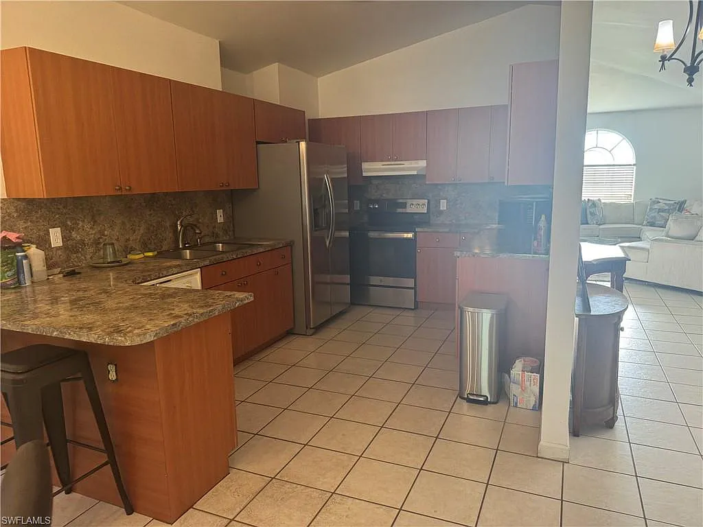 3 bed, 2.0 bath, 1491 sqft, $2,800 — Photo 4