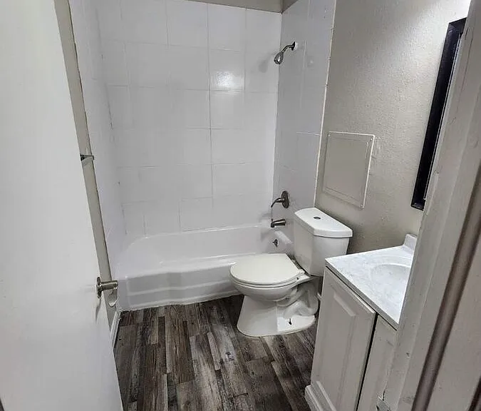1729 Cox St — Photo 150