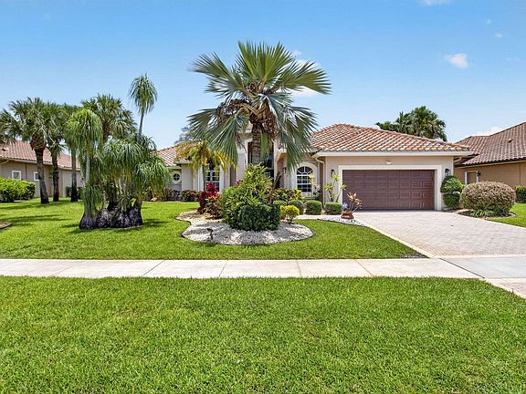 3rd image of 8064 Desmond Drive