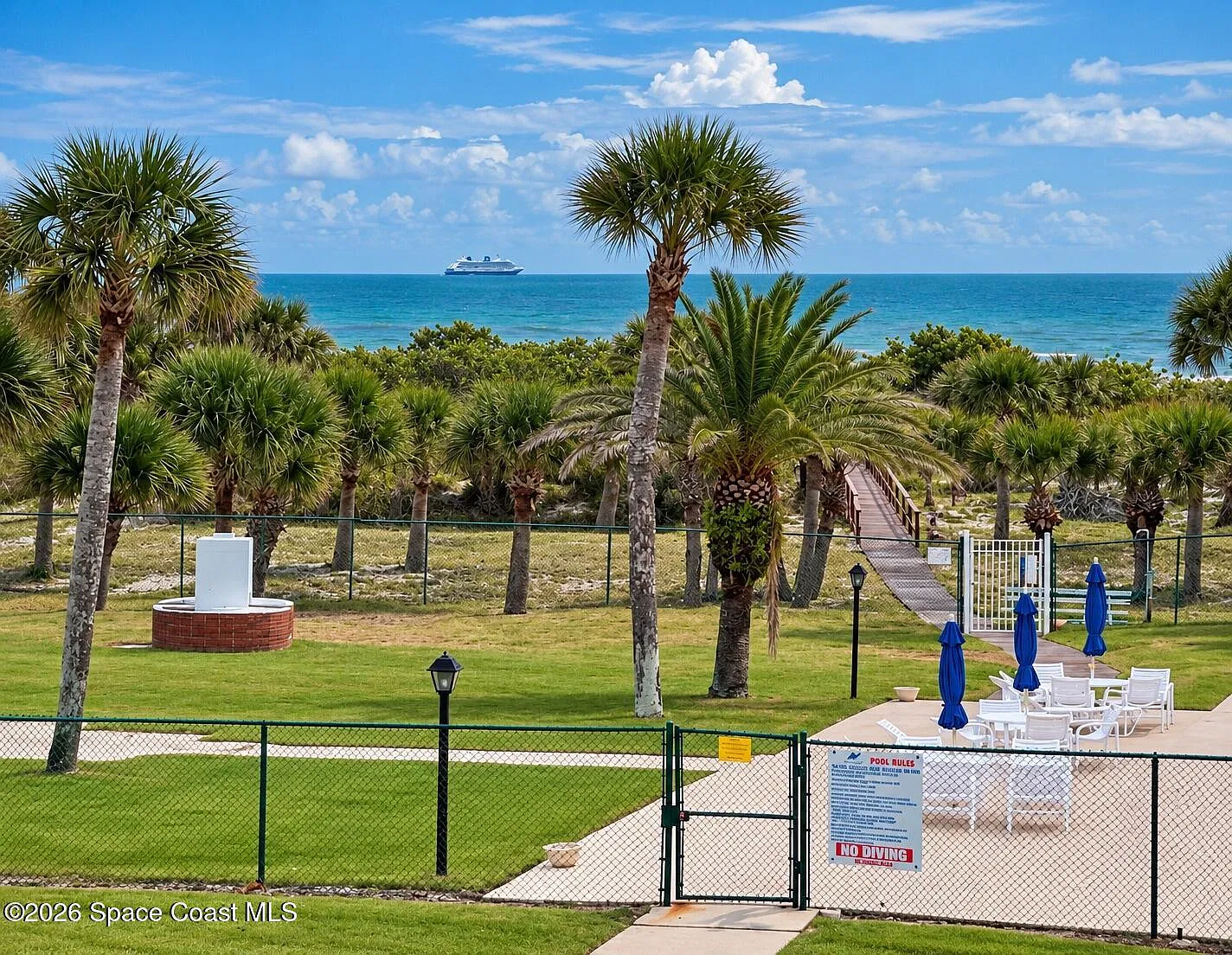 2 bed, 2.0 bath, 1048 sqft, $3,800 — Photo 4