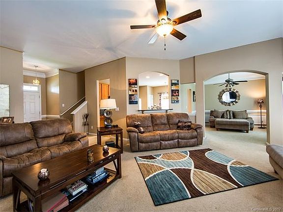 5th image of 10456 Tintinhull Dr