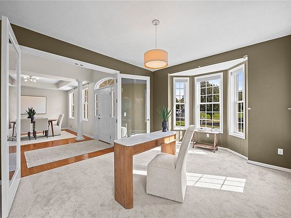 5th image of 29 Coralburst Cres