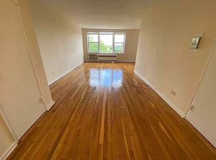 71-40 112th St APT 601, Forest Hills, NY 11375