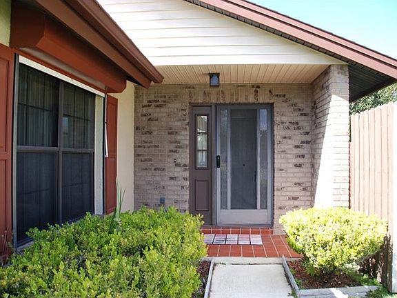 3rd image of 6319 Greengate Dr