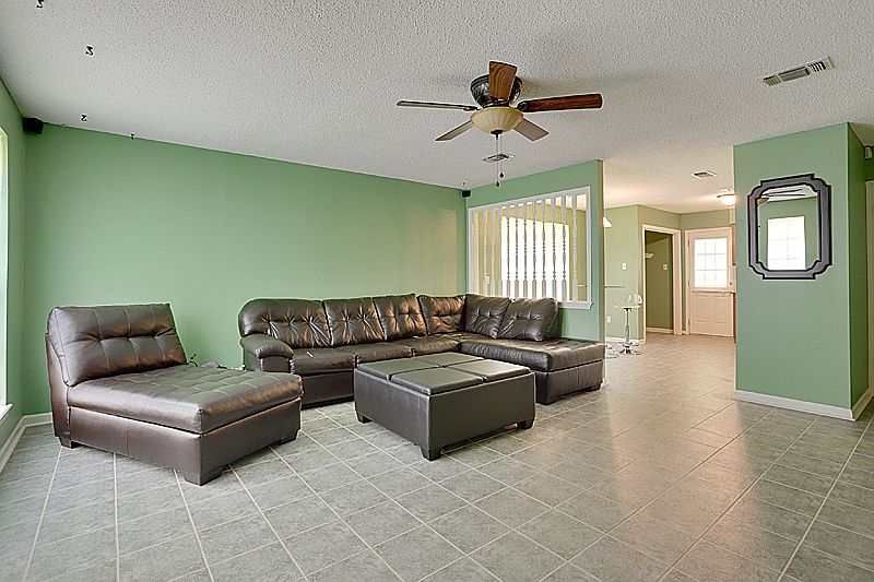 2nd image of 8918 Metairie Dr