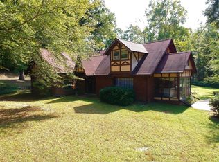 1329 Fall River Rd, Goodspring, TN 38460