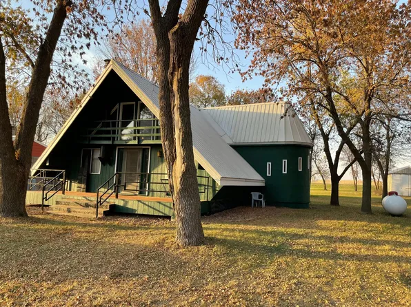 2517 East Ave, Worthington, MN 56187