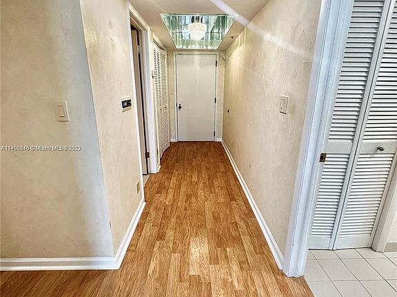 5th image of 300 Three Islands Blvd APT 516