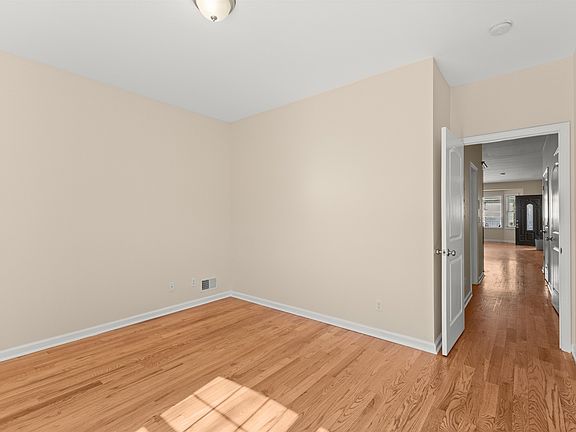 3rd image of 23 Reynolds Ave #1-0904